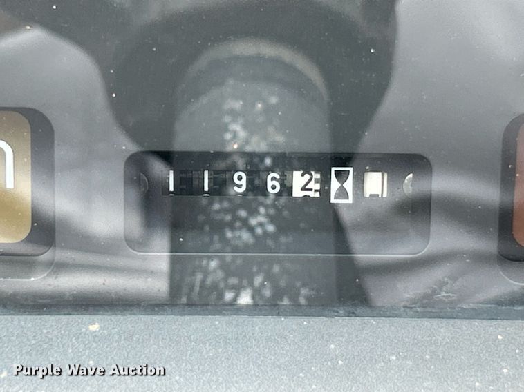 image for item EK8356 1997 John Deere 5300 MFWD tractor