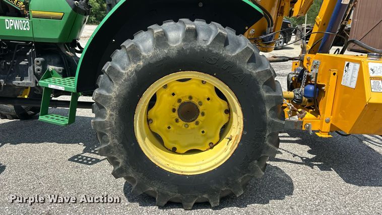 image for item EK8356 1997 John Deere 5300 MFWD tractor