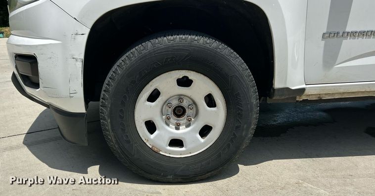 image for item EK8394 2016 Chevrolet Colorado Ext. Cab pickup truck