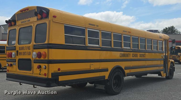 image for item EM2155 2004 Freightliner 101PS school bus