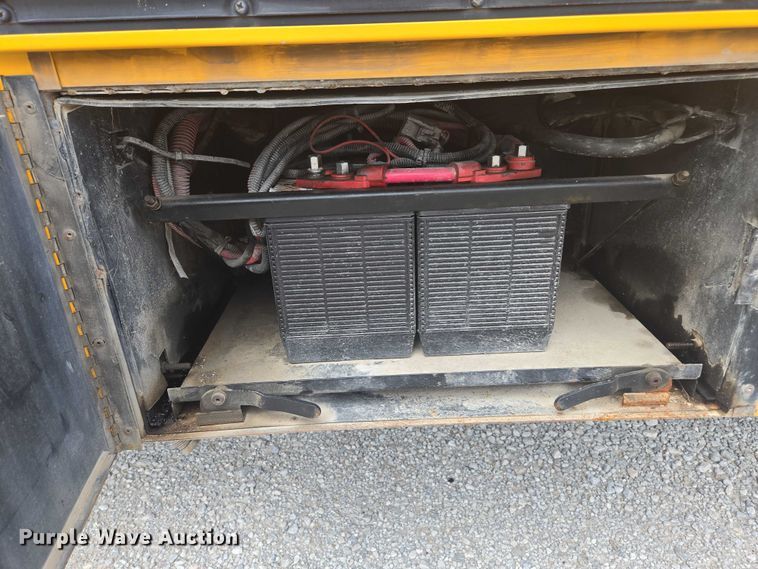 image for item EM2155 2004 Freightliner 101PS school bus