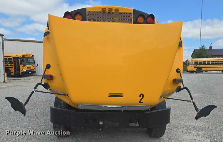 image for item EM2155 2004 Freightliner 101PS school bus