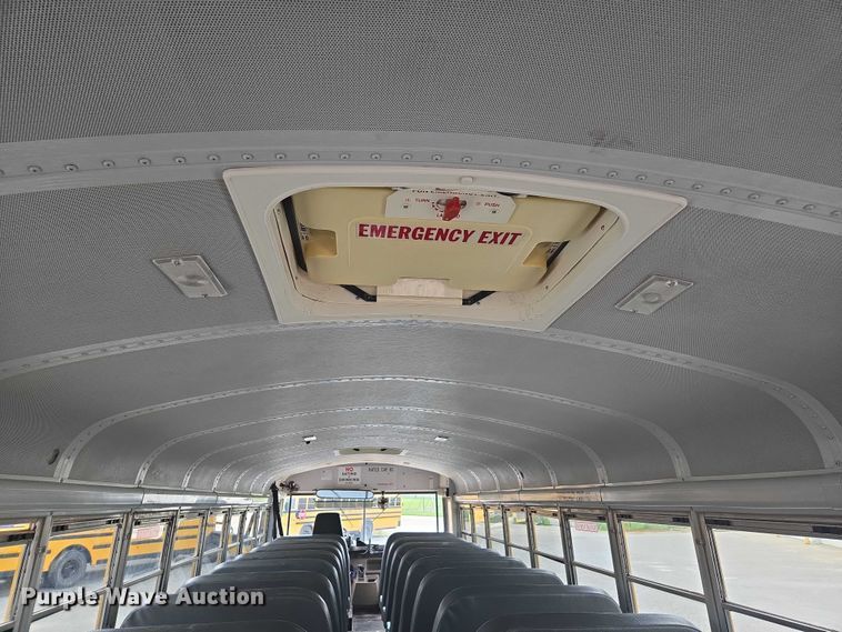 image for item EM2155 2004 Freightliner 101PS school bus