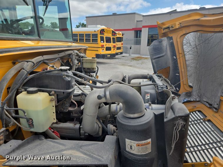 image for item EM2155 2004 Freightliner 101PS school bus