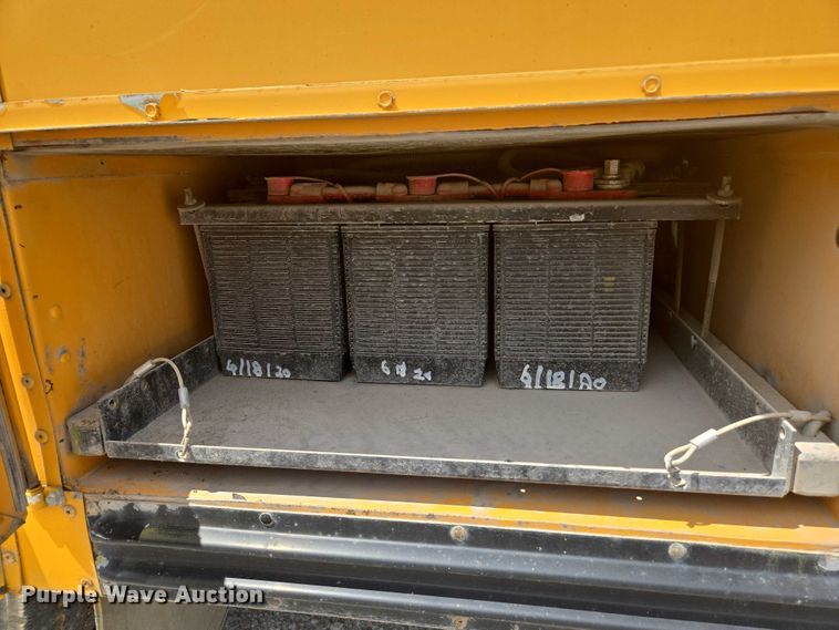 image for item EM2156 2006 Blue Bird All American school bus