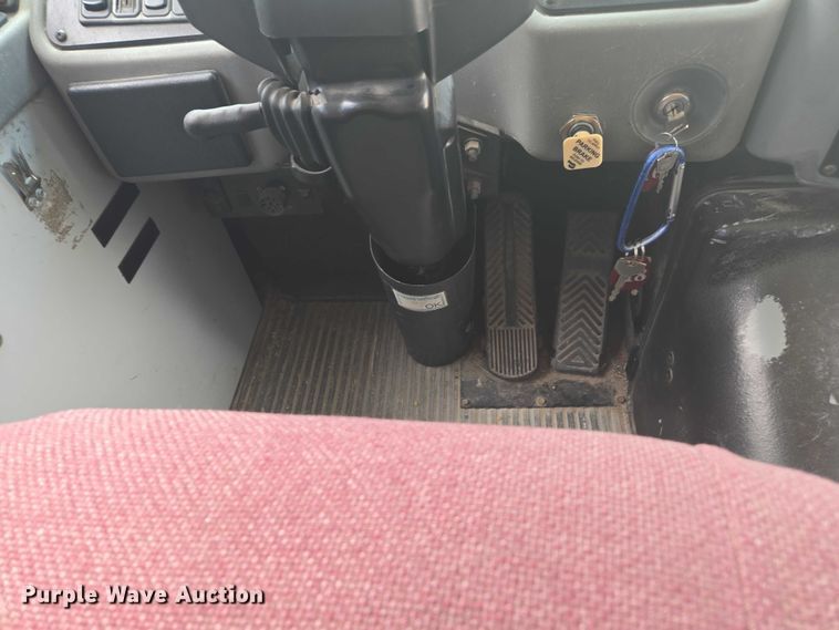 image for item EM2156 2006 Blue Bird All American school bus