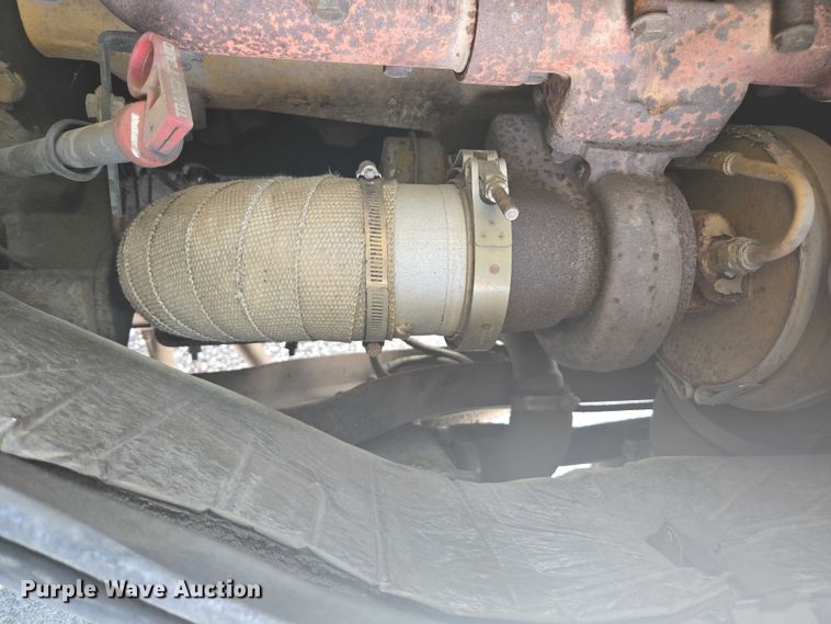 image for item EM2156 2006 Blue Bird All American school bus