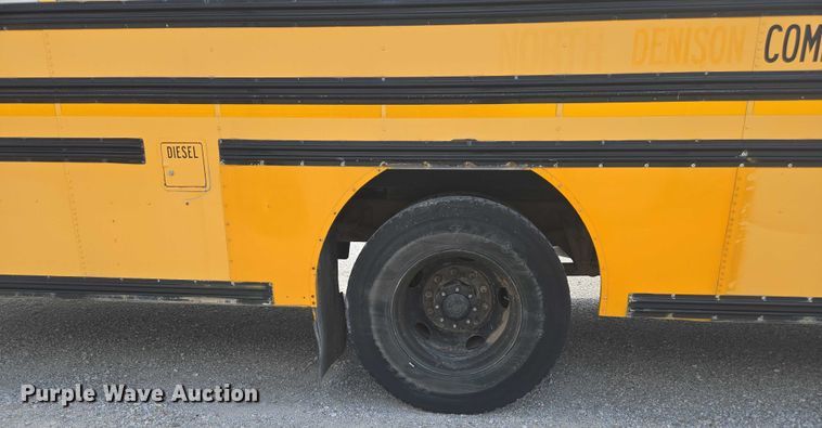 image for item EM2156 2006 Blue Bird All American school bus