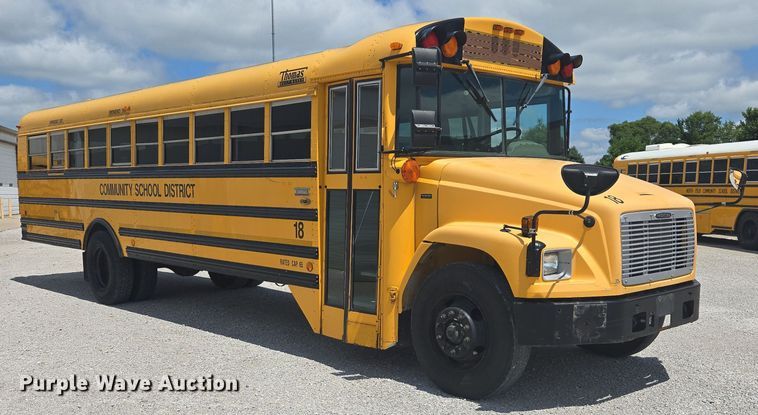 image for item EM2157 2005 Freightliner 101PS school bus