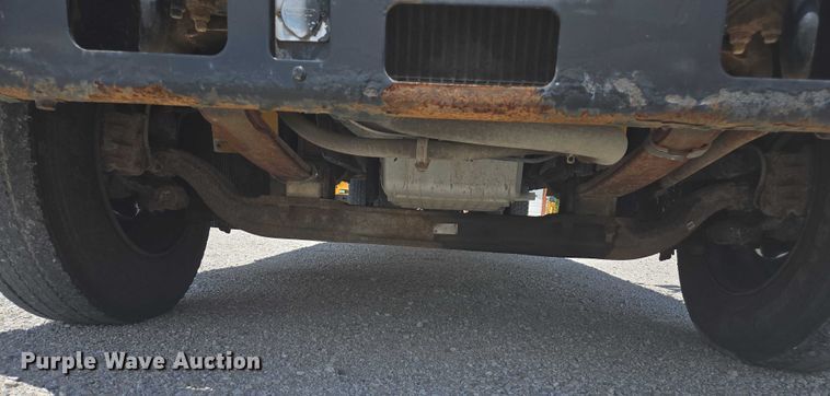 image for item EM2157 2005 Freightliner 101PS school bus