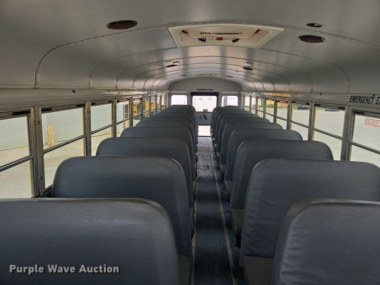 image for item EM2157 2005 Freightliner 101PS school bus