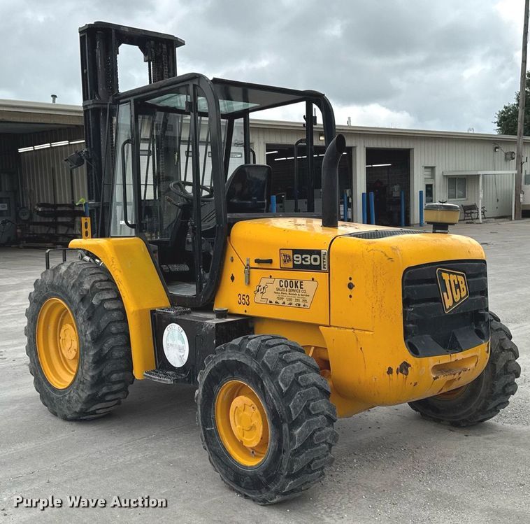 image for item EM2160 2006 JCB 930 forklift