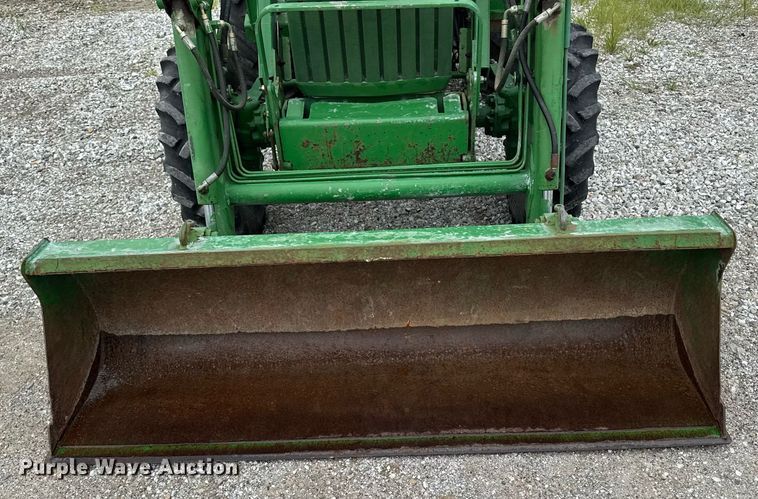image for item EM2164 1997 John Deere 1070 MFWD tractor