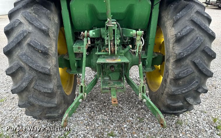 image for item EM2164 1997 John Deere 1070 MFWD tractor