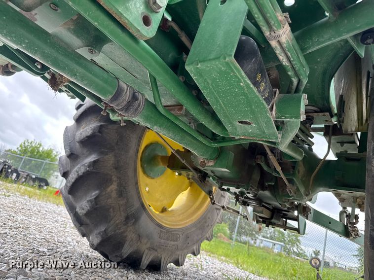 image for item EM2164 1997 John Deere 1070 MFWD tractor