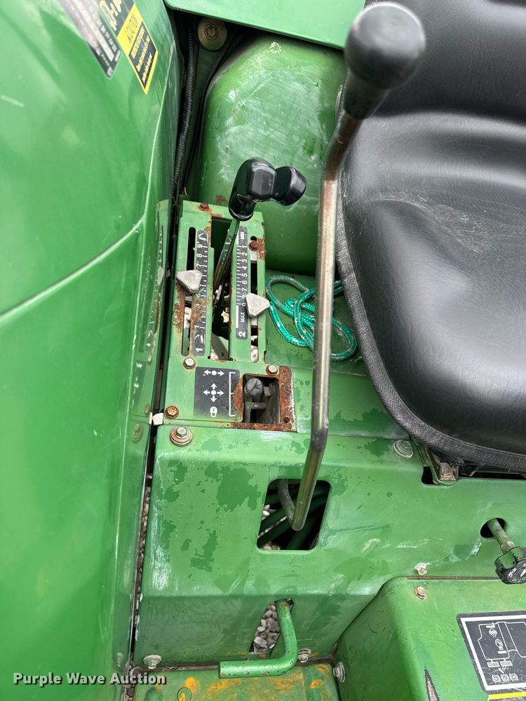 image for item EM2164 1997 John Deere 1070 MFWD tractor