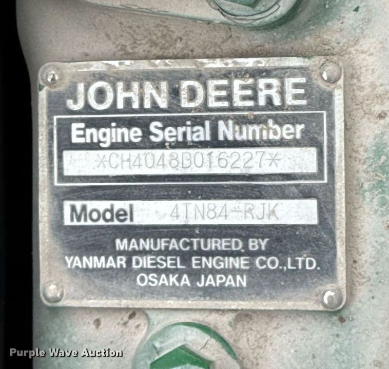 image for item EM2164 1997 John Deere 1070 MFWD tractor