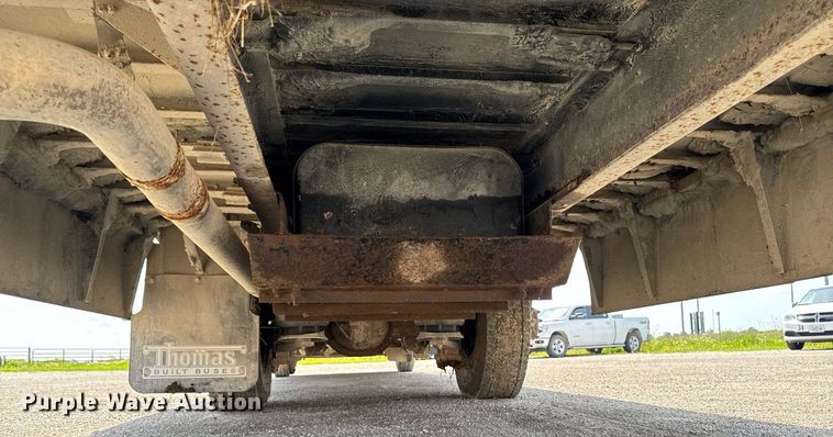 image for item EM2176 2010 Thomas B2 bus chasis school bus