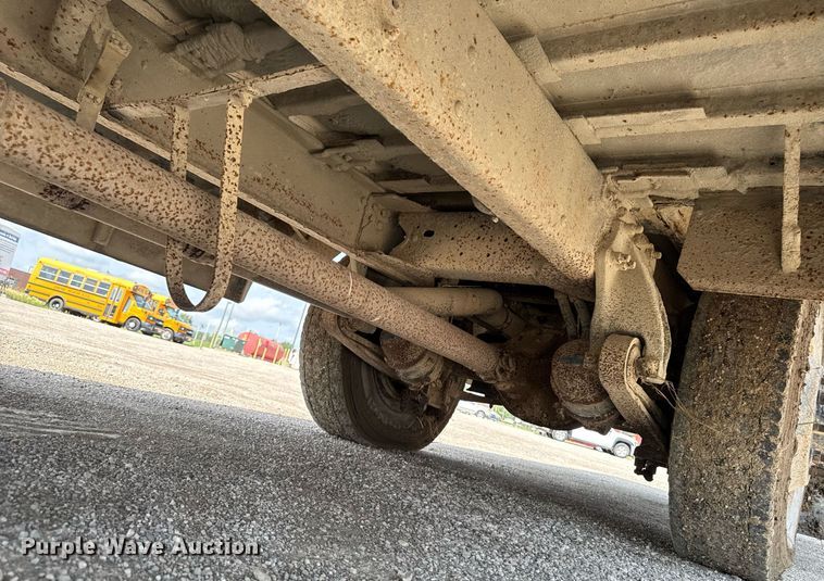 image for item EM2176 2010 Thomas B2 bus chasis school bus