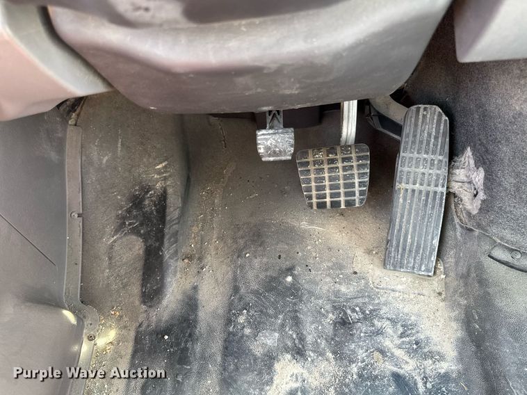 image for item EM2176 2010 Thomas B2 bus chasis school bus