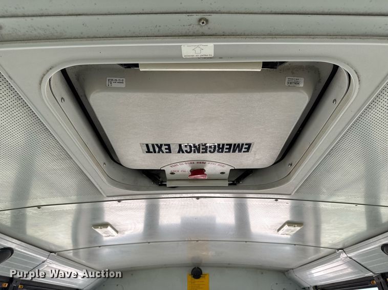 image for item EM2176 2010 Thomas B2 bus chasis school bus