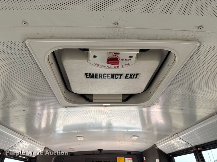 image for item EM2176 2010 Thomas B2 bus chasis school bus