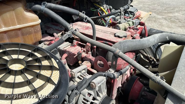 image for item EM2176 2010 Thomas B2 bus chasis school bus