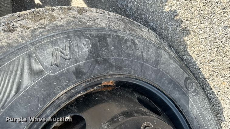 image for item EM2176 2010 Thomas B2 bus chasis school bus