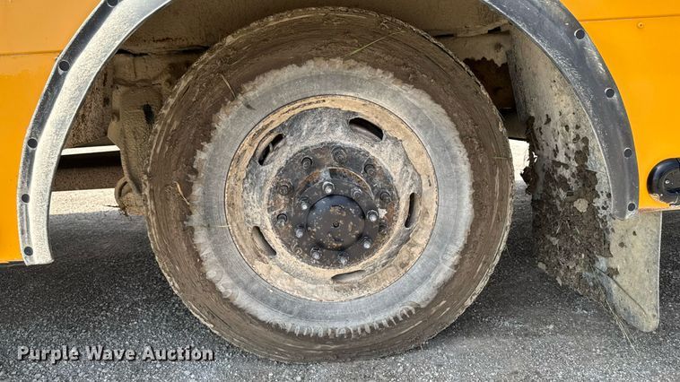 image for item EM2176 2010 Thomas B2 bus chasis school bus