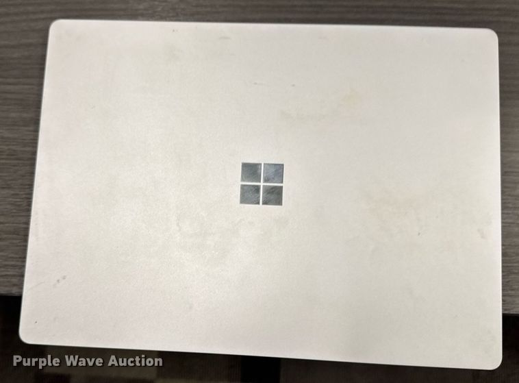 image for item EM3798 (10) Microsoft 1868 Surface laptops
