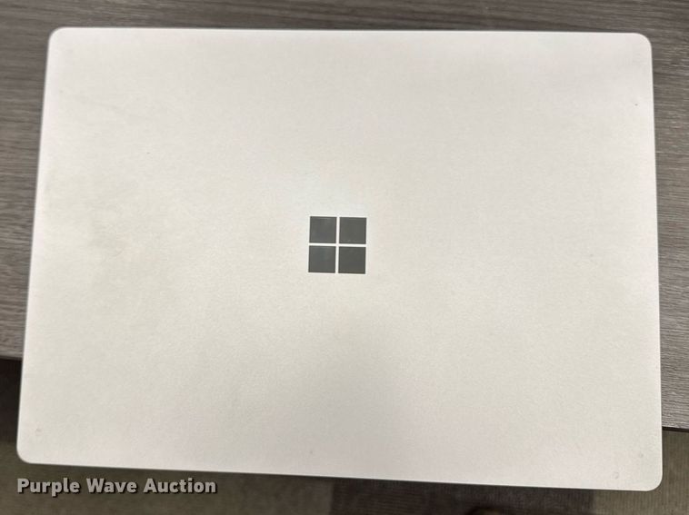 image for item EM3798 (10) Microsoft 1868 Surface laptops