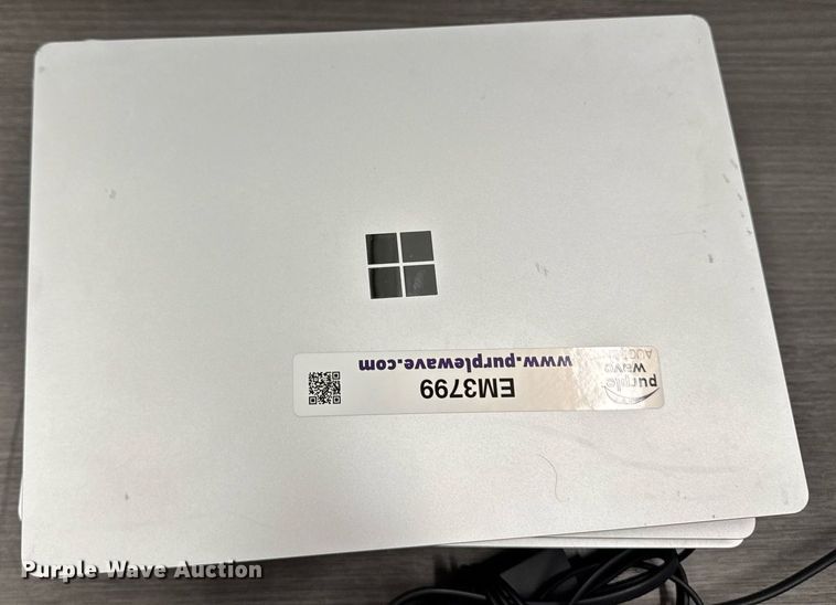 image for item EM3799 (10) Microsoft 1868 Surface laptops
