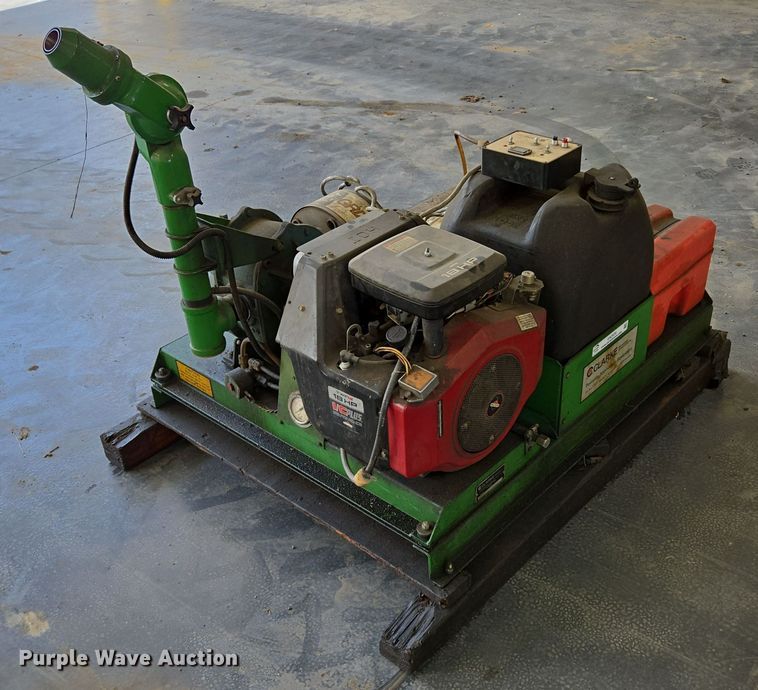 image for item EN2020 Clarke Grizzly turf 