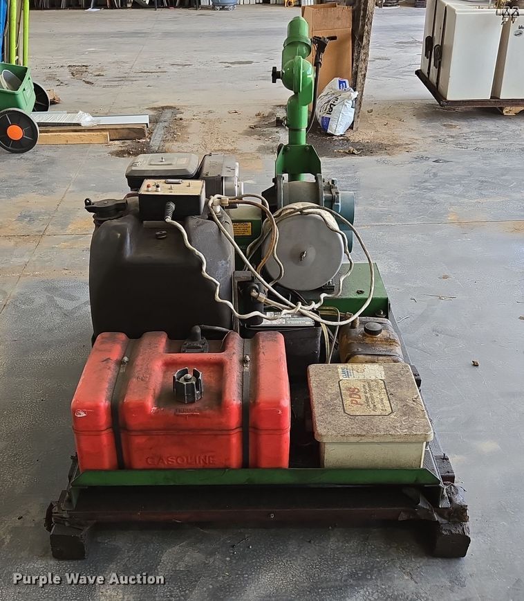 image for item EN2020 Clarke Grizzly turf 