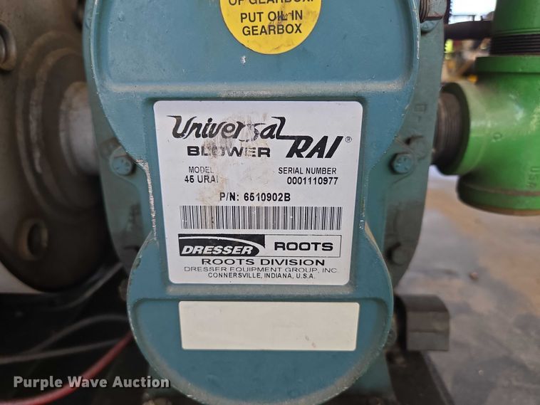 image for item EN2020 Clarke Grizzly turf 