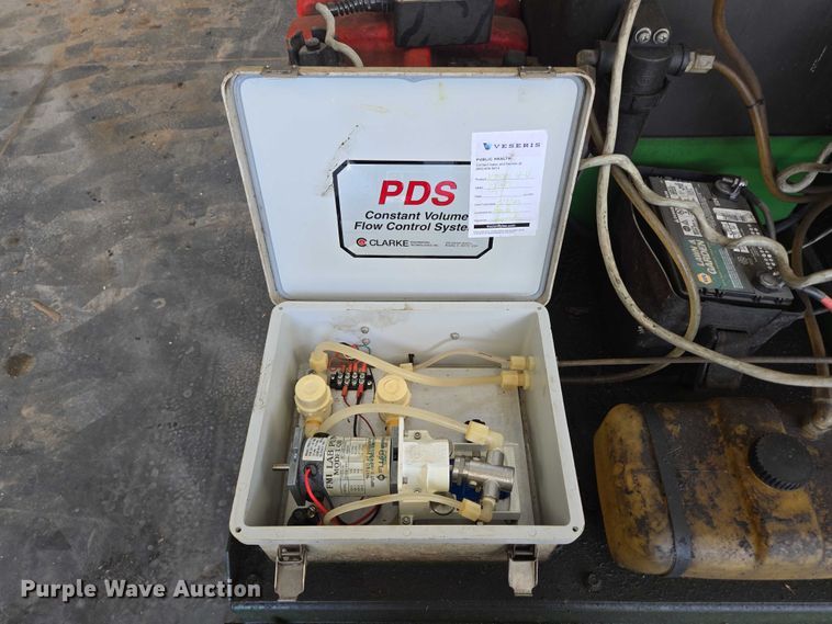 image for item EN2020 Clarke Grizzly turf 