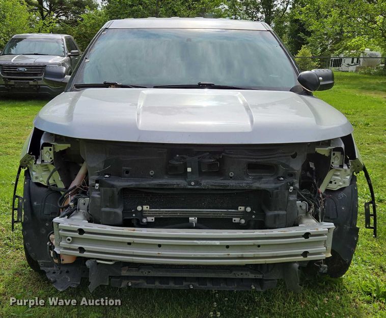 image for item EN3772 2016 Ford Explorer Police Interceptor SUV