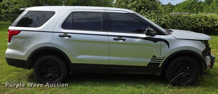 image for item EN3772 2016 Ford Explorer Police Interceptor SUV