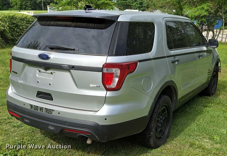 image for item EN3772 2016 Ford Explorer Police Interceptor SUV