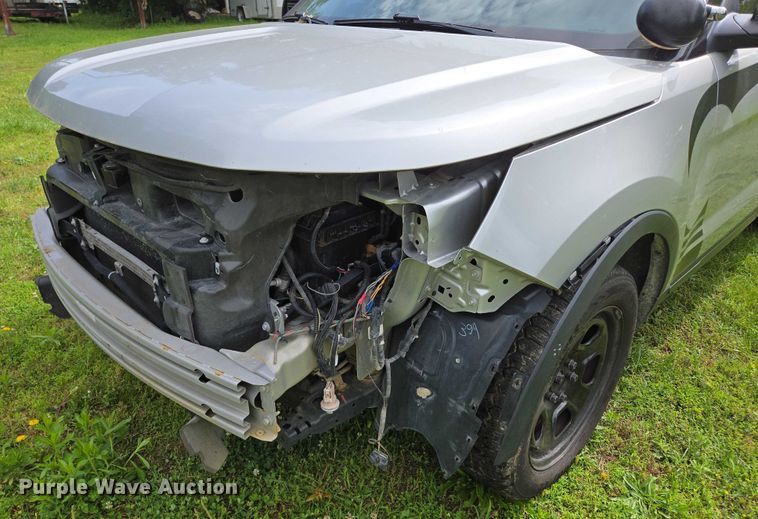 image for item EN3772 2016 Ford Explorer Police Interceptor SUV