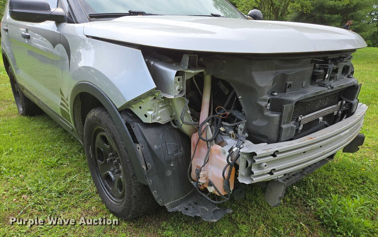 image for item EN3772 2016 Ford Explorer Police Interceptor SUV