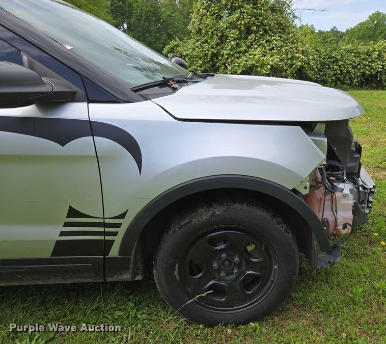 image for item EN3772 2016 Ford Explorer Police Interceptor SUV