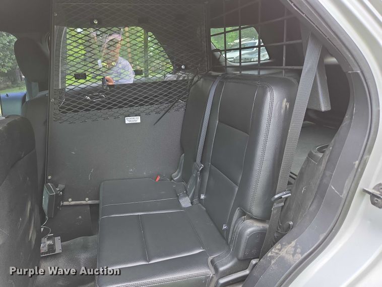 image for item EN3772 2016 Ford Explorer Police Interceptor SUV