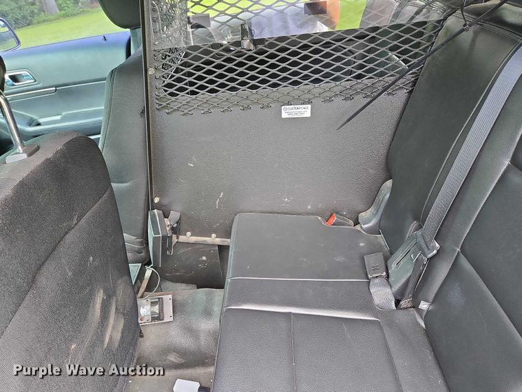 image for item EN3772 2016 Ford Explorer Police Interceptor SUV