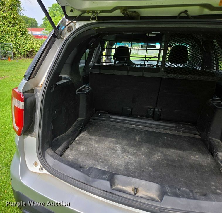 image for item EN3772 2016 Ford Explorer Police Interceptor SUV