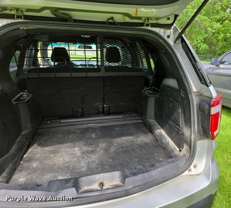 image for item EN3772 2016 Ford Explorer Police Interceptor SUV