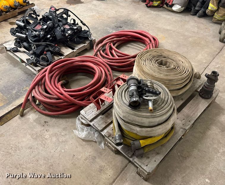 image for item EN4647 Rescue equipment 