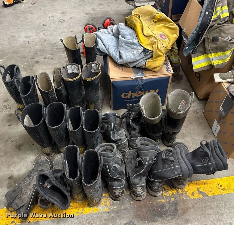 image for item EN4647 Rescue equipment 