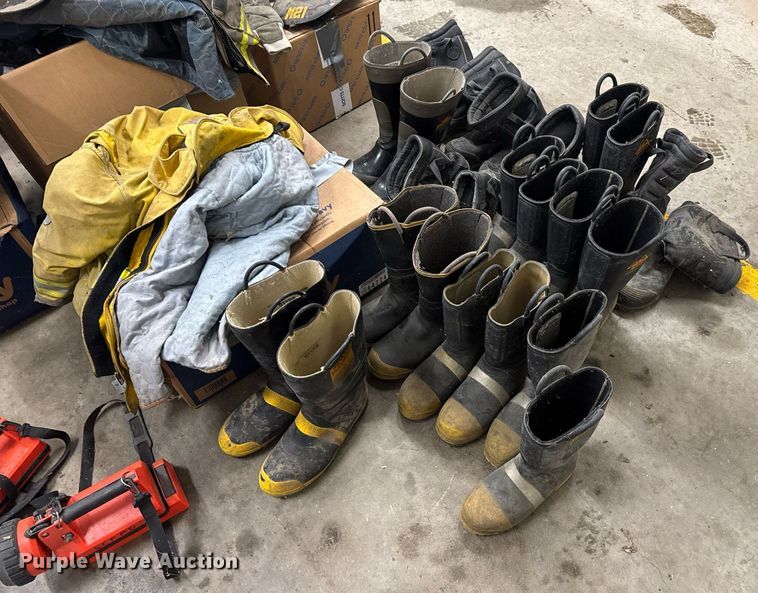 image for item EN4647 Rescue equipment 