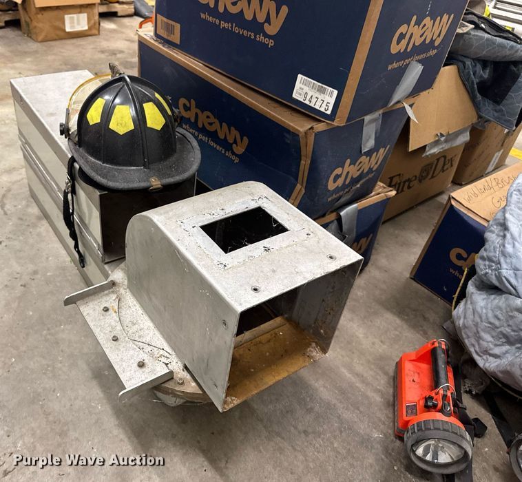 image for item EN4647 Rescue equipment 